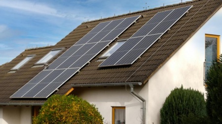 Panneaux solaires thermiques, l'investissement écologique qui réduit vos factures